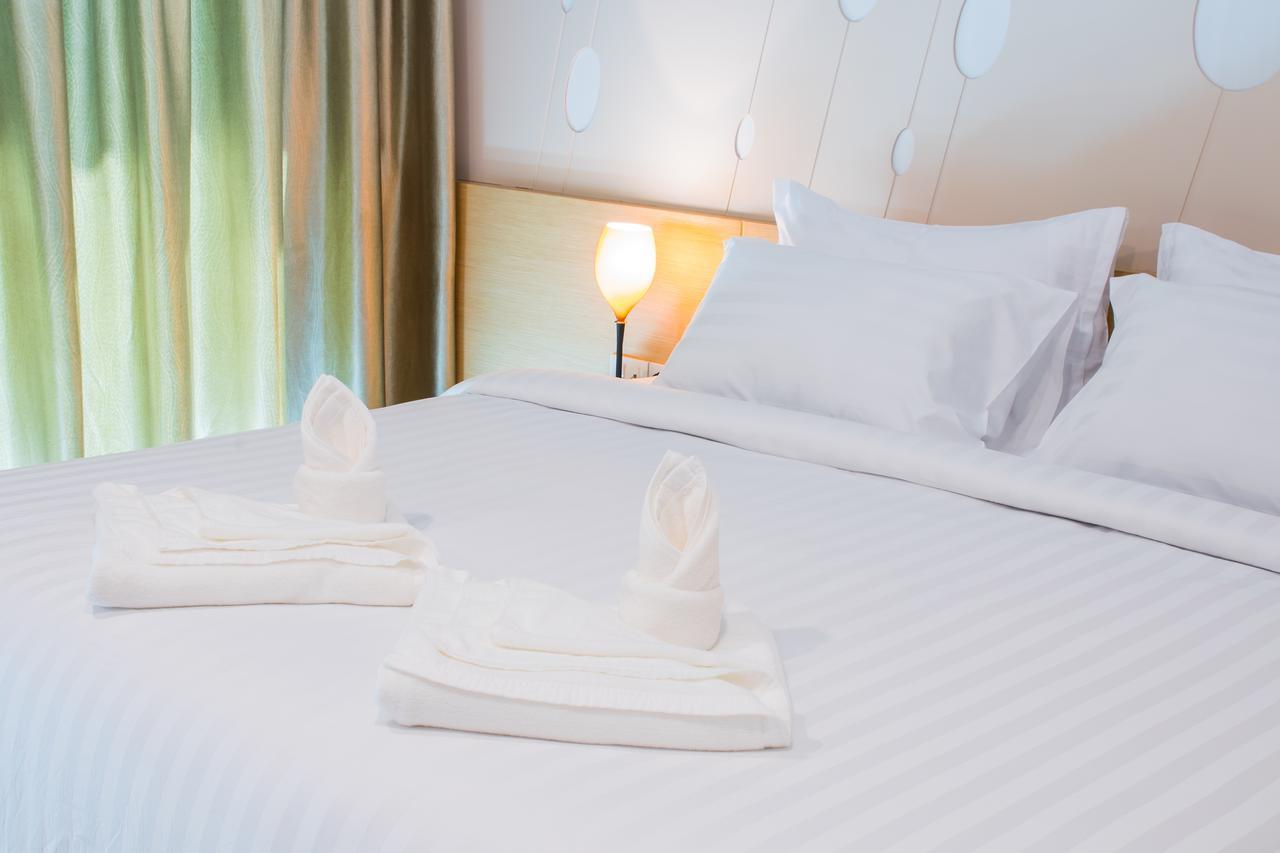 The Peak Hotel Чантабури Екстериор снимка